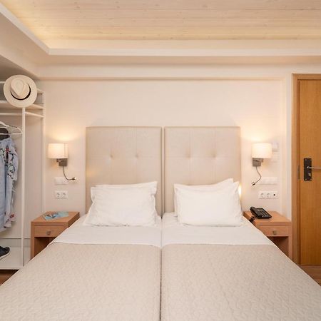 Karalis City Hotel Пилос Екстериор снимка
