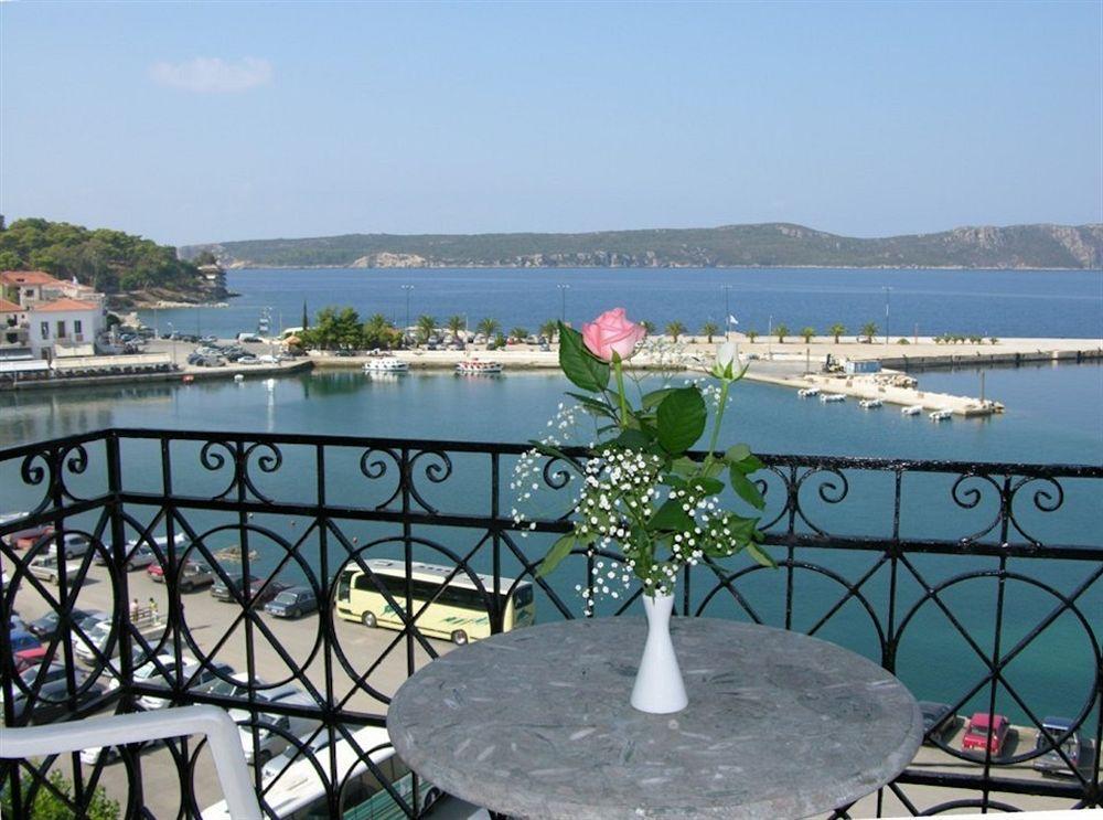 Karalis City Hotel Пилос Екстериор снимка